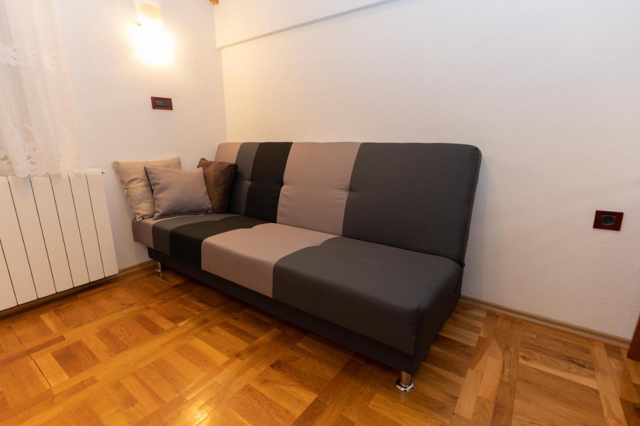 Apartman Miramare โอโทชาส ภายนอก รูปภาพ